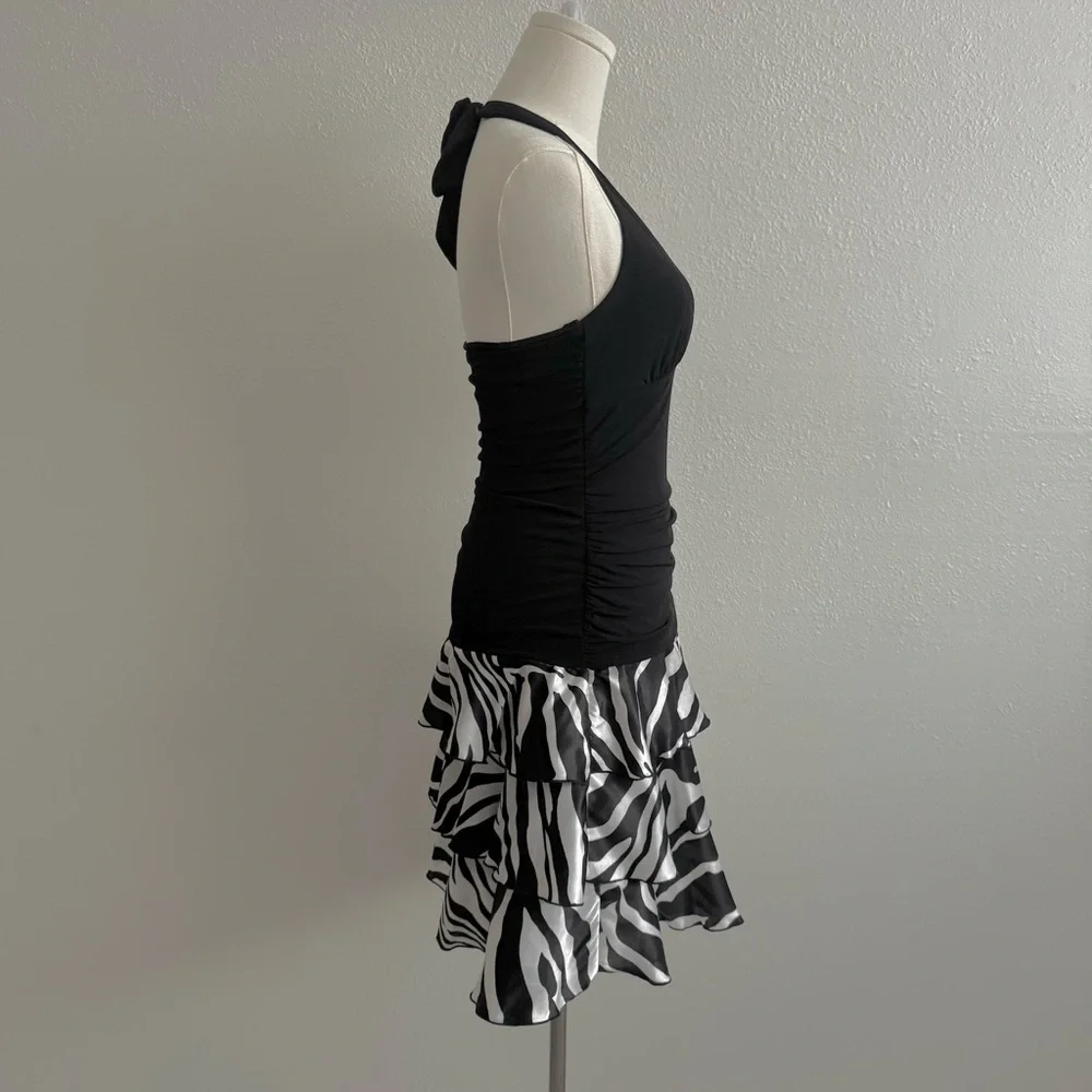 !SOLD! Vintage Y2K Black White Zebra Stretchy Halter V Neck Tiered Skirt Dress - Picture 4 of 9
